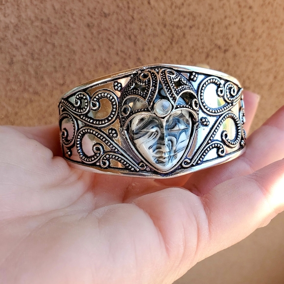 New Carved Goddess Face Rainbow Moonstone 925 Silver Cuff Bracelet. - Picture 5 of 8